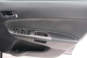 Минивэн Toyota Wish 2004 года, 849000 рублей, Красноярск