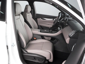 Внедорожник Geely Atlas 2026 года, 3299000 рублей, Красный Пахарь