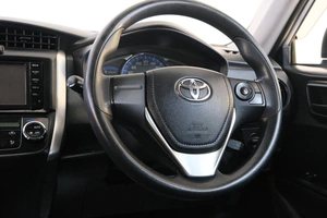 Универсал Toyota Corolla Fielder 2015 года, 1089000 рублей, Омск