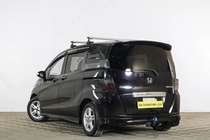 Минивэн Honda Freed 2011 года, 1179000 рублей, Тюмень