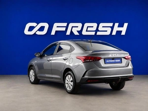 Седан Hyundai Solaris 2021 года, 1568444 рублей, Москва