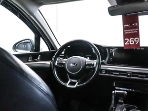 Седан Kia K5 2020 года, 2500000 рублей, Красноярск