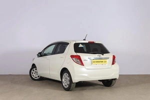 Хетчбэк Toyota Vitz 2011 года, 759000 рублей, Новосибирск
