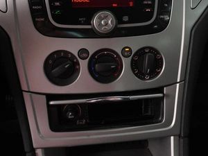 Седан Ford Mondeo 2010 года, 850000 рублей, Красный Пахарь