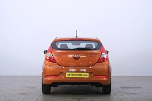 Хетчбэк Hyundai Solaris 2015 года, 989000 рублей, Омск