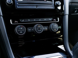 Хетчбэк Volkswagen Golf 2013 года, 1399000 рублей, Большой Сочи