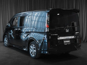 Минивэн Honda Stepwgn 2015 года, 1878000 рублей, Тюмень