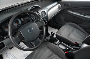 Седан Nissan Almera Classic 2009 года, 579000 рублей, Тюмень
