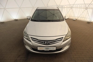 Хэтчбек Hyundai Solaris 2015 года, 890000 рублей, Орёл