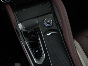 Внедорожник Geely Monjaro 2023 года, 3418444 рублей, Москва