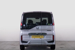 Минивэн Honda Stepwgn Spada 2021 года, 2679000 рублей, Томск
