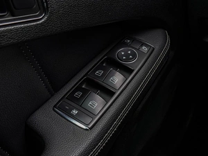 Седан Mercedes-benz E-класс 2011 года, 1740000 рублей, Краснодар