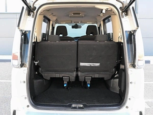 Минивэн Nissan Serena 2019 года, 2329000 рублей, Кирилловка