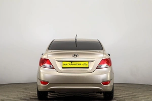 Седан Hyundai Solaris 2011 года, 819000 рублей, Пермь