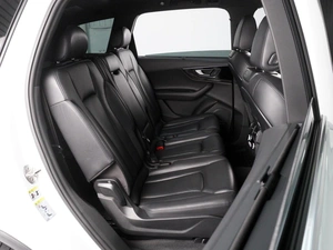 Внедорожник Audi Q7 2019 года, 5337000 рублей, Красный Пахарь
