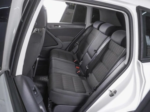 Внедорожник Volkswagen Tiguan 2012 года, 1350000 рублей, Ростов-на-Дону