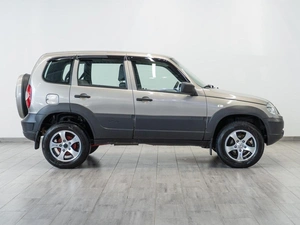 Внедорожник Chevrolet Niva 2019 года, 849000 рублей, Саратов