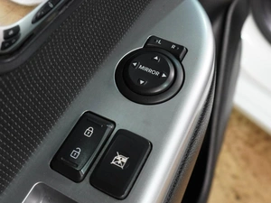 Хетчбэк Kia Rio 2013 года, 899000 рублей, Воронеж