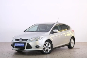 Хетчбэк Ford Focus 2012 года, 719000 рублей, Омск