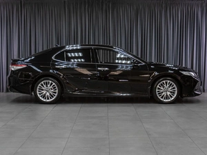 Седан Toyota Camry 2019 года, 3249000 рублей, Тюмень
