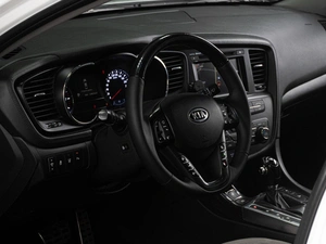 Седан Kia Optima 2013 года, 1609000 рублей, Тюмень