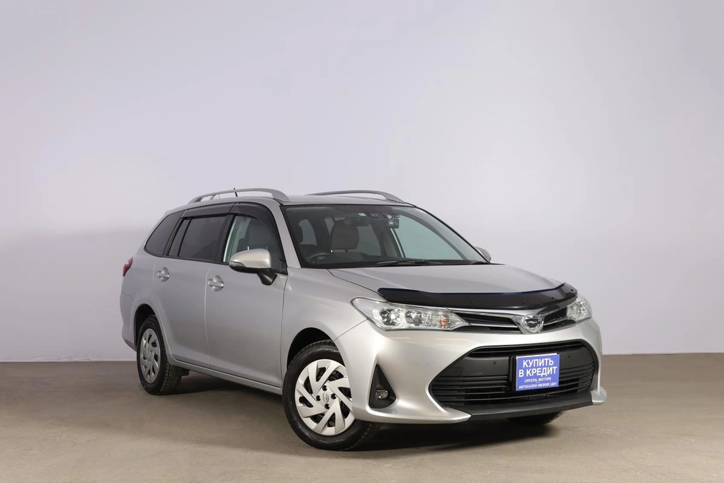 Универсал Toyota Corolla Fielder 2019 года, 1799000 рублей, Новосибирск