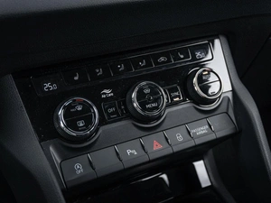Внедорожник Skoda Karoq 2021 года, 2399000 рублей, Нижний Новгород