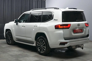 Внедорожник Toyota Land Cruiser 2022 года, 12500000 рублей, Красноярск