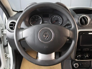 Внедорожник Renault Duster 2014 года, 850000 рублей, Омск