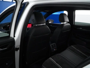 Хетчбэк Volkswagen Golf 2021 года, 2797434 рублей, Москва