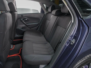 Седан Volkswagen Polo 2015 года, 999000 рублей, Сургут