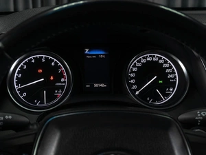 Седан Toyota Camry 2019 года, 3819000 рублей, Тюмень