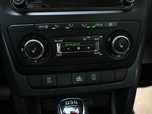 Внедорожник Skoda Yeti 2015 года, 1174000 рублей, Кирилловка