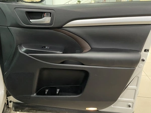 Внедорожник Toyota Highlander 2014 года, 2687000 рублей, Солонцы