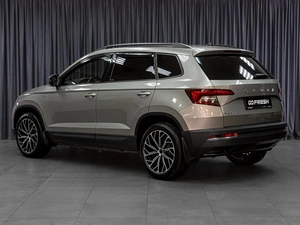 Внедорожник Skoda Karoq 2021 года, 2469000 рублей, Тюмень