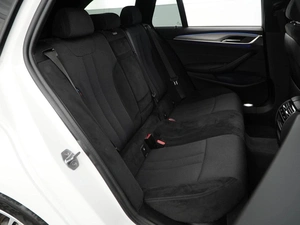 Универсал BMW 5 серия 2018 года, 3298444 рублей, Москва