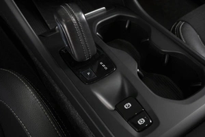 Внедорожник Volvo XC40 2018 года, 2550000 рублей, Омск