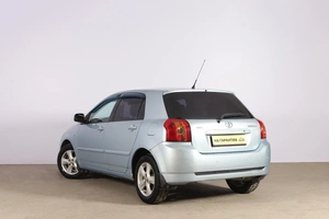 Хетчбэк Toyota Corolla 2006 года, 669000 рублей, Новосибирск