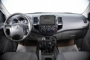 Пикап Toyota Hilux 2013 года, 2349000 рублей, Пермь