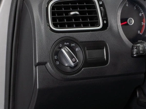 Седан Volkswagen Polo 2016 года, 1099000 рублей, Тюмень
