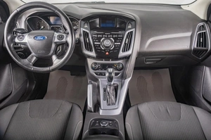 Хетчбэк Ford Focus 2012 года, 1049000 рублей, Томск