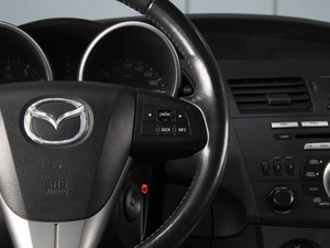 Седан Mazda 3 2010 года, 860000 рублей, Омск