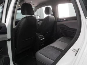 Внедорожник Volkswagen Taos 2023 года, 3129000 рублей, Воронеж