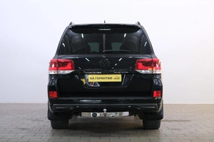Внедорожник Toyota Land Cruiser 2017 года, 6489000 рублей, Омск
