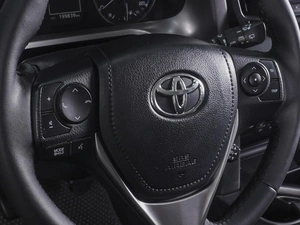 Внедорожник Toyota RAV4 2016 года, 2120000 рублей, Ростов-на-Дону