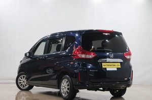 Минивэн Honda Freed 2020 года, 1989000 рублей, Новокузнецк