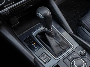 Седан Mazda 6 2016 года, 1749000 рублей, Краснодар