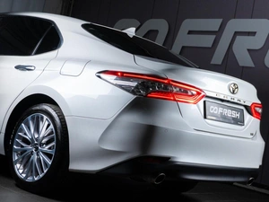Седан Toyota Camry 2019 года, 3439000 рублей, Сургут