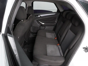Седан Ford Mondeo 2011 года, 679000 рублей, Красный Пахарь