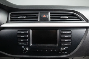 Хетчбэк Kia Rio X-Line 2019 года, 1649000 рублей, Оренбург